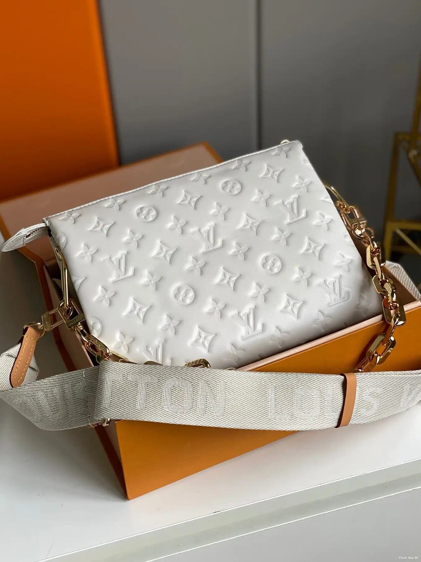 VUITTON COUSSIN PM LOUIS 0618